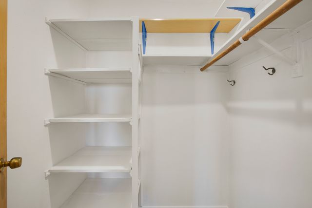 8712 Skokie Boulevard 3L, Skokie, IL 60076