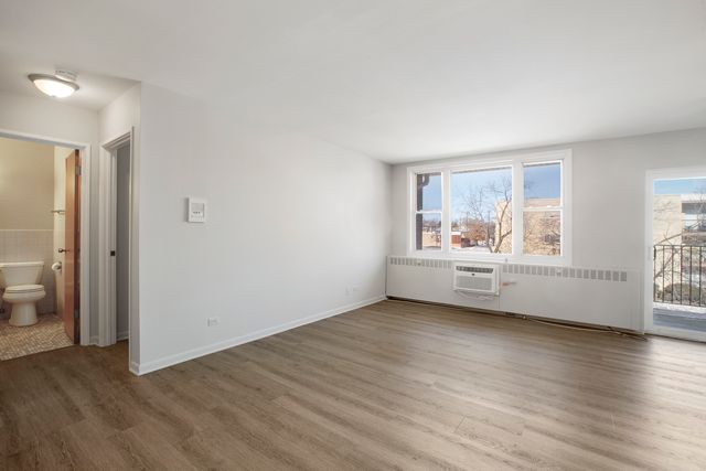 8712 Skokie Boulevard 3L, Skokie, IL 60076