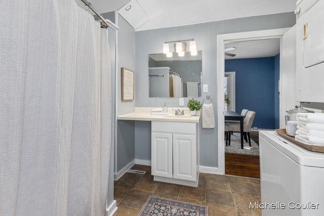 820 5th Street, Grand Rapids, MI 49504