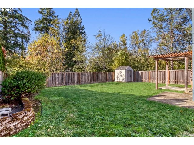 1427 Ne 84TH Way, Hillsboro, OR 97006