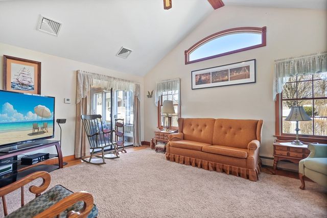 71 North Lowell St, Methuen, MA 01844