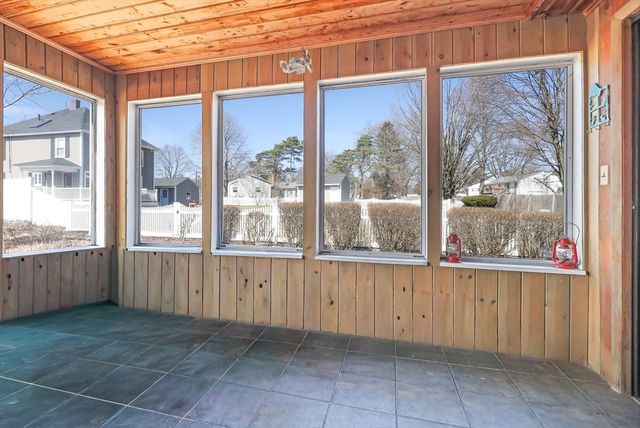 71 North Lowell St, Methuen, MA 01844