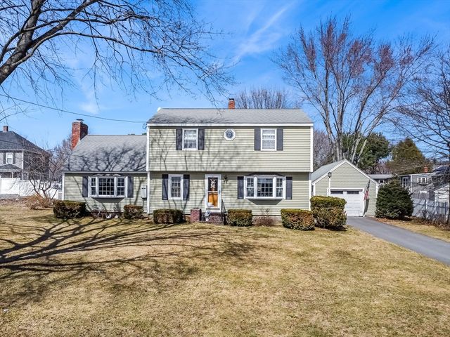 71 North Lowell St, Methuen, MA 01844