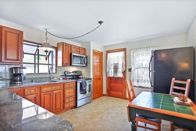 71 North Lowell St, Methuen, MA 01844