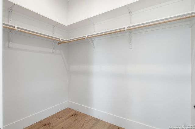 389 Rio Cir, Pipe Creek, TX 78063