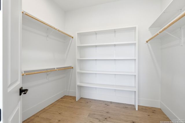 389 Rio Cir, Pipe Creek, TX 78063