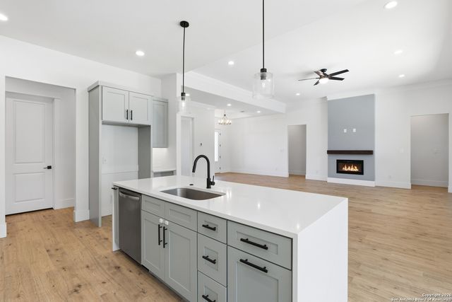 389 Rio Cir, Pipe Creek, TX 78063