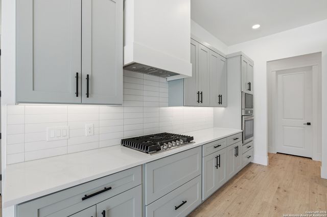 389 Rio Cir, Pipe Creek, TX 78063