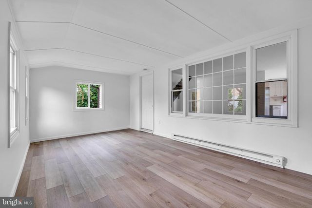24 SPINDLETOP, Willingboro, NJ 08046