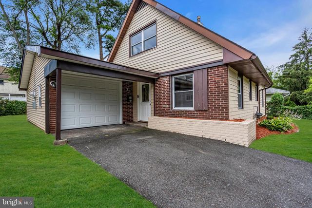 24 SPINDLETOP, Willingboro, NJ 08046
