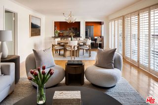 1121 N Olive Drive 201, West Hollywood, CA 90069