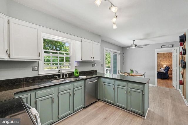 1014 POTOMAC DR, Stafford, VA 22554