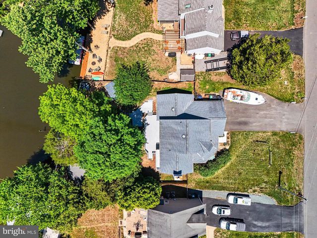 1014 POTOMAC DR, Stafford, VA 22554