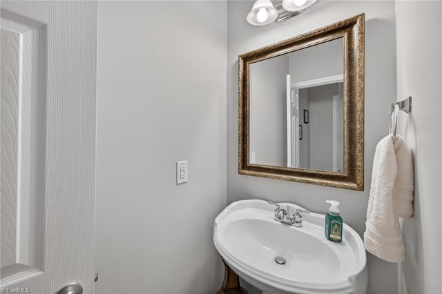 2973 Bridge Point Drive, Sophia, NC 27350