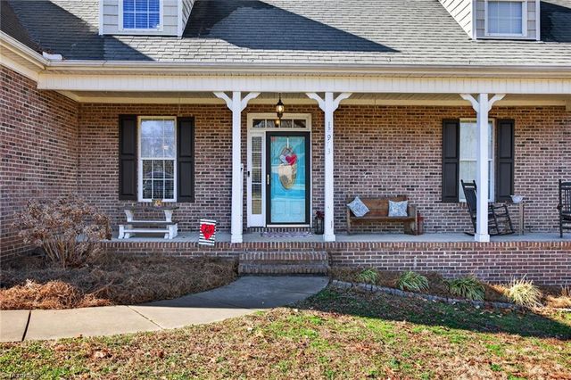 2973 Bridge Point Drive, Sophia, NC 27350