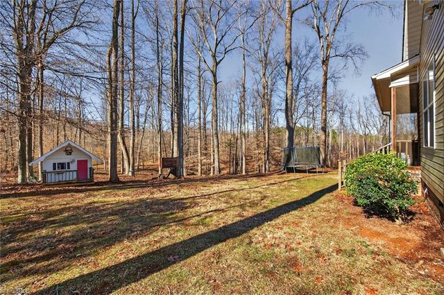 2973 Bridge Point Drive, Sophia, NC 27350