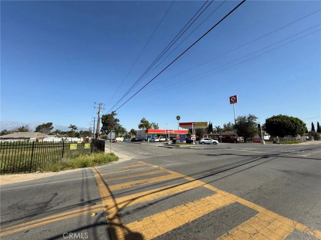 10621 Jurupa Rd, Jurupa Valley, CA 91752
