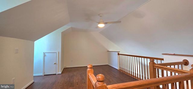 6008 RAINA DR, Centreville, VA 20120