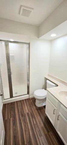 6008 RAINA DR, Centreville, VA 20120