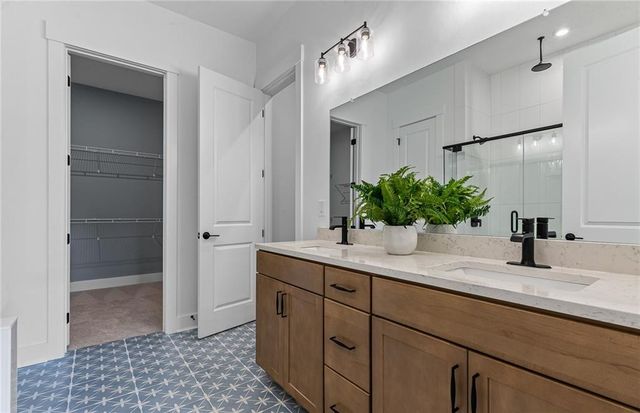 7236 Maple Brook Lane, Flowery Branch, GA 30542