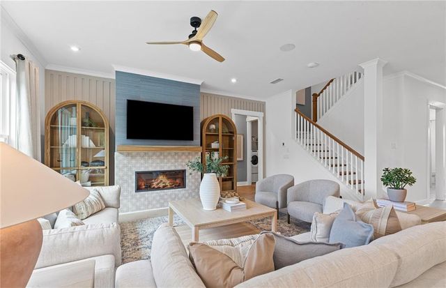 7236 Maple Brook Lane, Flowery Branch, GA 30542