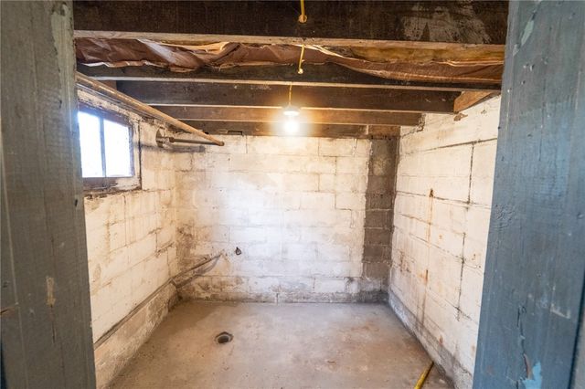 115 LAUGHLIN ST, Dawson, PA 15428