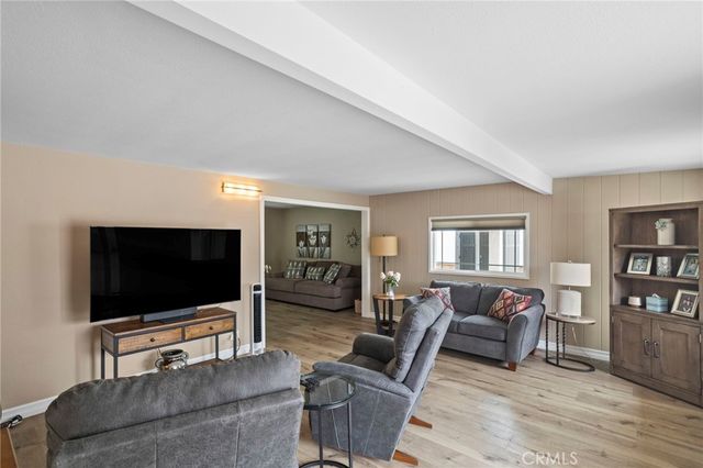 1382 N Ukiah, Upland, CA 91786