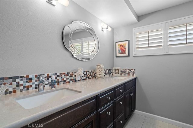 1382 N Ukiah, Upland, CA 91786