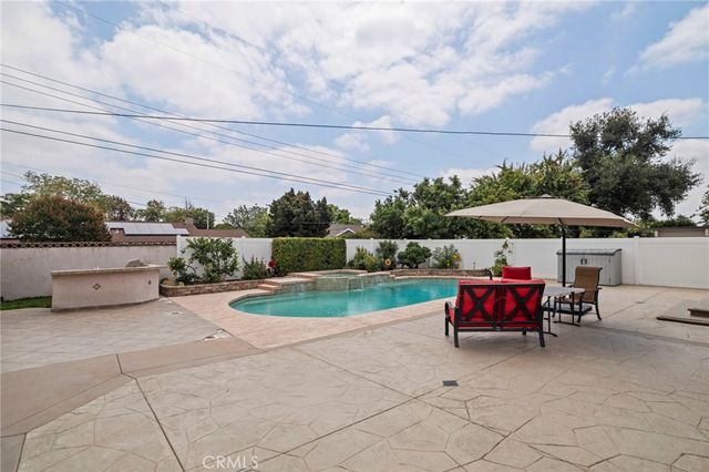1382 N Ukiah, Upland, CA 91786