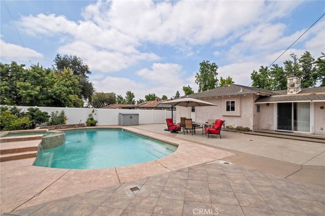 1382 N Ukiah, Upland, CA 91786