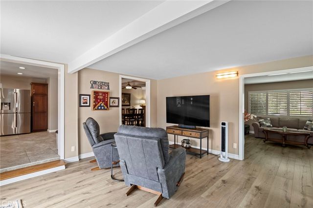 1382 N Ukiah, Upland, CA 91786