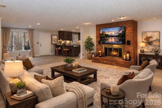 682 Cecil Street, Thomasville, NC 27360