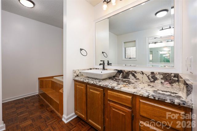 682 Cecil Street, Thomasville, NC 27360