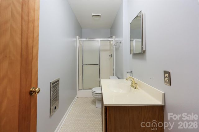 682 Cecil Street, Thomasville, NC 27360