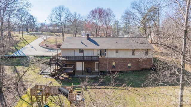 682 Cecil Street, Thomasville, NC 27360