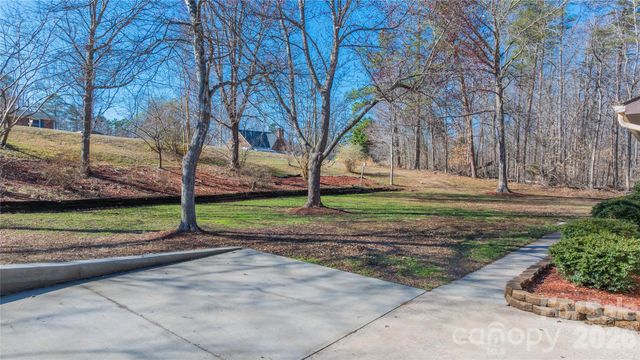 682 Cecil Street, Thomasville, NC 27360