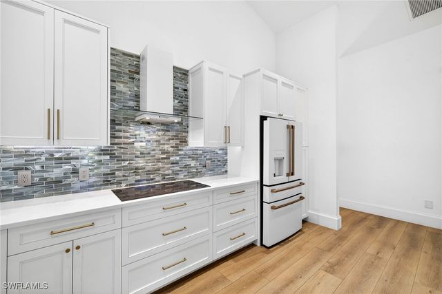 5825 Cloudstone CT, Naples, FL 34119