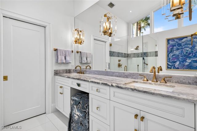 5825 Cloudstone CT, Naples, FL 34119