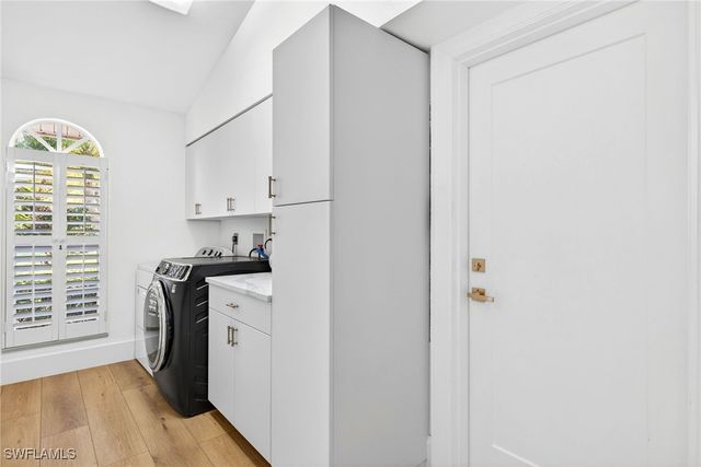 5825 Cloudstone CT, Naples, FL 34119