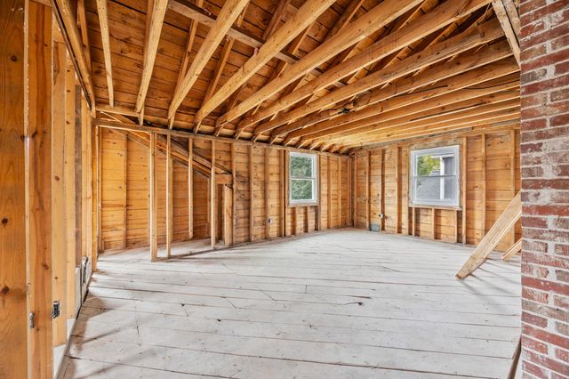 1550 College Hill Drive, Columbus, OH 43221