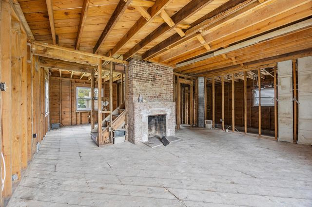 1550 College Hill Drive, Columbus, OH 43221