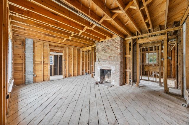 1550 College Hill Drive, Columbus, OH 43221