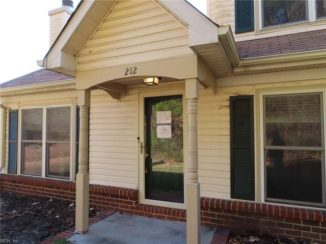 212 Burman Woods DR, Hampton, VA 23666