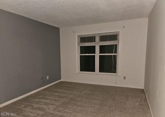 212 Burman Woods DR, Hampton, VA 23666