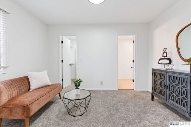 7835 Fort Street, Omaha, NE 68134