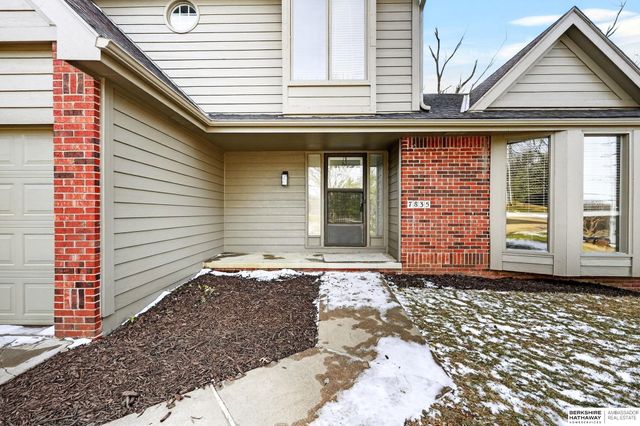 7835 Fort Street, Omaha, NE 68134