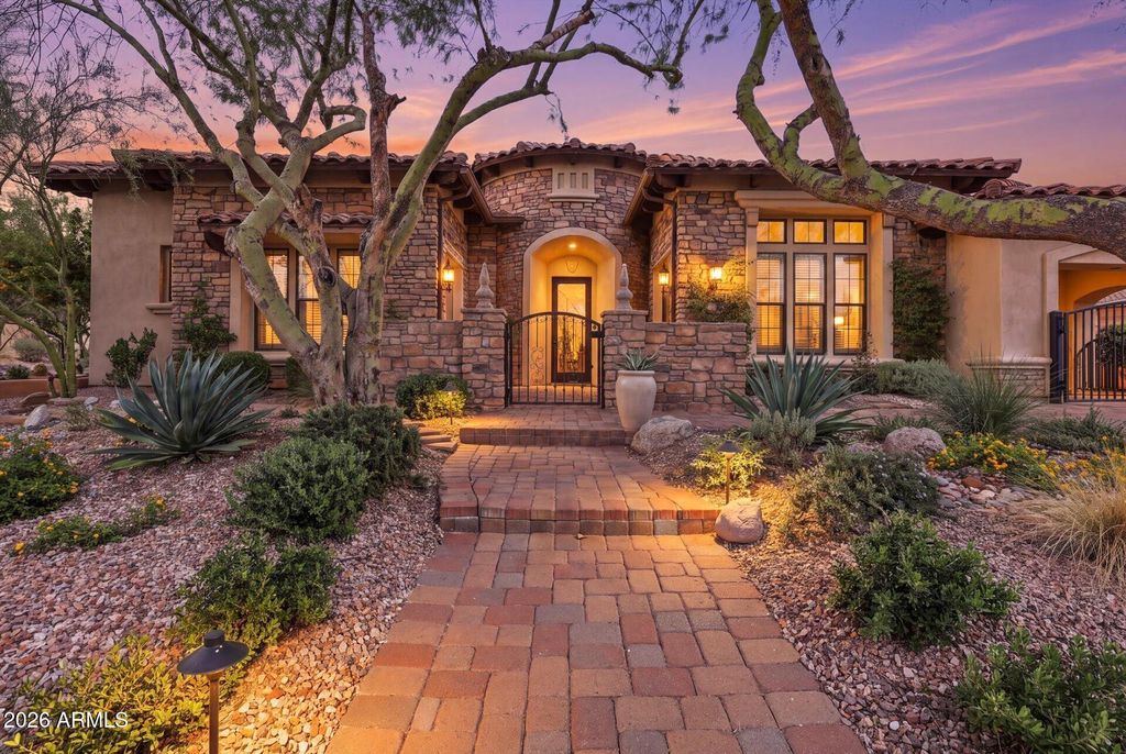 4223 N ARBOLES Circle, Mesa, AZ 85207 — photo 5