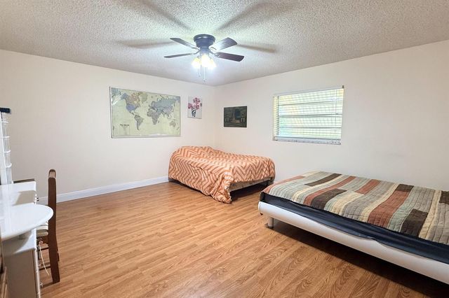 22652 SW 64th Way, Boca Raton, FL 33428