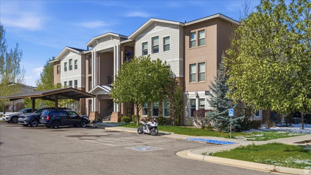 Image 1 of property listing at 1035 S 500 E #I-303, Heber City, UT 84032