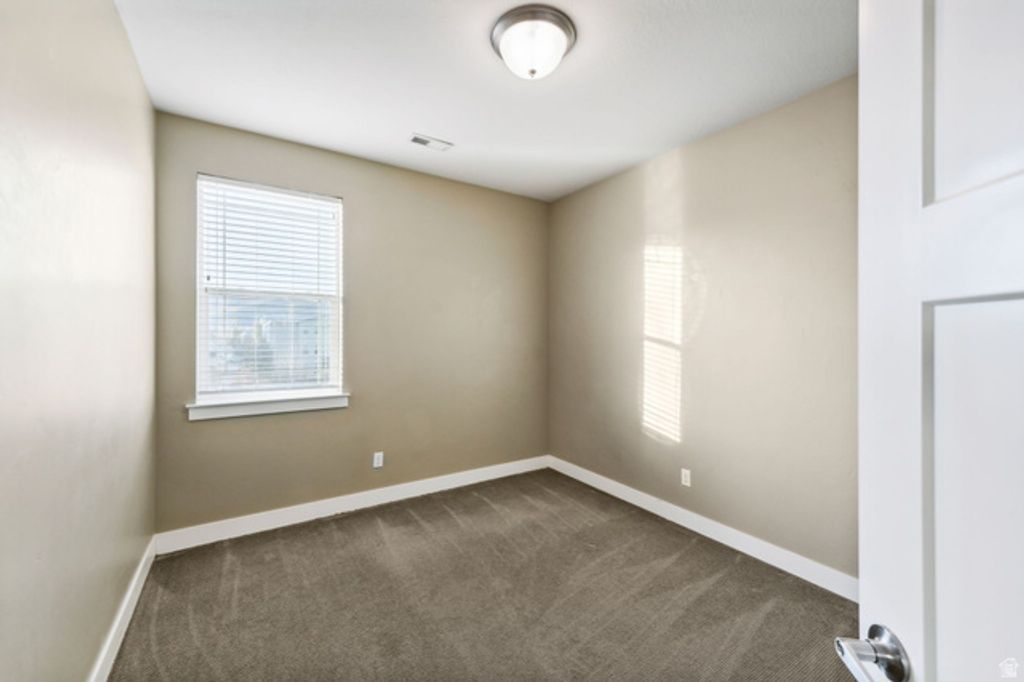 Image 16 of property listing at 1035 S 500 E #I-303, Heber City, UT 84032